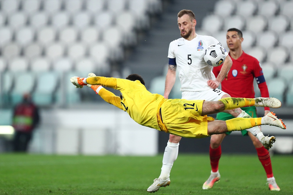 الدوحة – يونس عليالمنتخب القطري مؤهل للعبور من دور المجموعات في المونديال